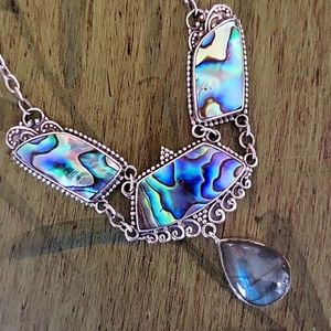 listing-status-banner